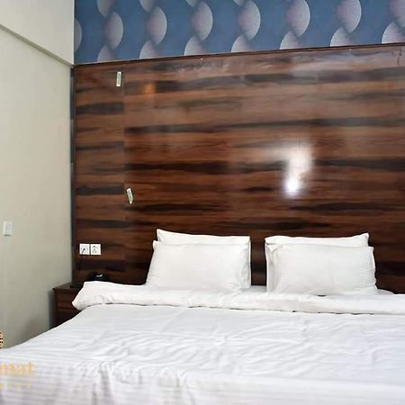 Diplomat Inn Карачи Экстерьер фото