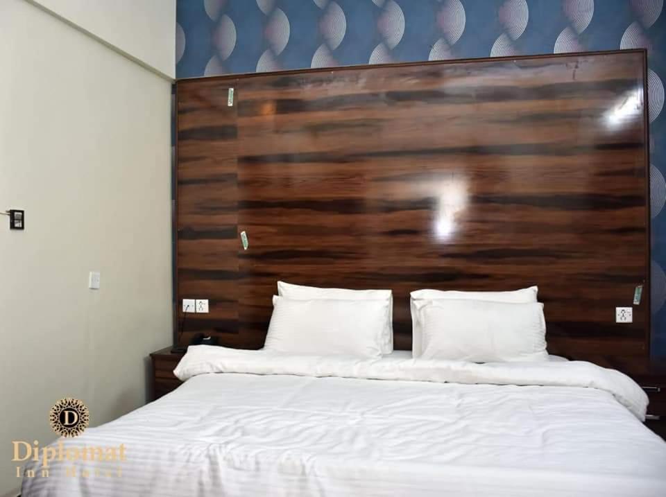 Diplomat Inn Карачи Экстерьер фото